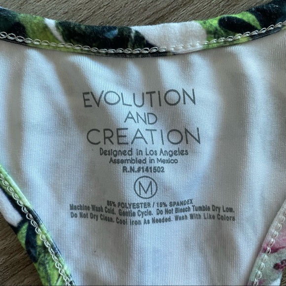 Tropical Print Workout Tank - Picture 3 of 3